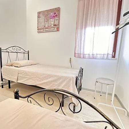Mare Delux Apartament *
